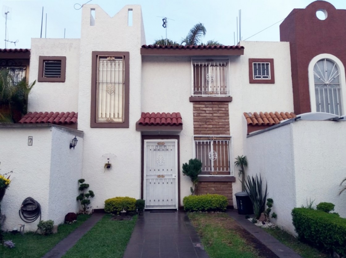 Casa En Venta En Girasoles Acueducto Zapopan Hab Tala