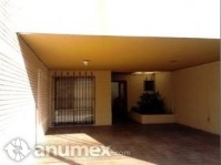 Residencia con Excelente de ubicación en Colonia L en Saltillo, Coahuila de Zaragoza