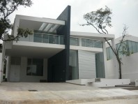 Venta de Casa Nueva en Condado de Sayavedra, Lujo en Ciudad Adolfo López Mateos, México