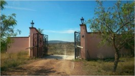 TERRENO CASA EN MINERAL DE POZOS GTO. 499,000 USD en San Luis de la Paz, Guanajuato