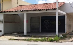 Local comercial sobre Av. Politecnico en Cancun, Benito Juarez, Quintana Roo