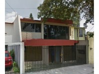 Remate Casa en Valle Dorado en Tlalnepantla de Baz, México