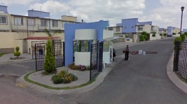 Casa en el Fraccionamiento la Gloria de remate en Querétaro, Querétaro