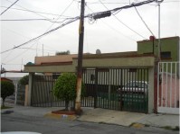 Excelente Casa en el Fraccionamiento los Pirules en Tlalnepantla de Baz, México