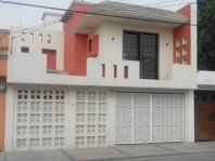 Hermosa Casa atrás de Plaza Aragón en Ecatepec de Morelos, México