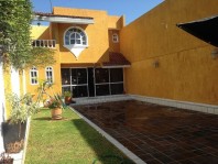 Casa por La Calzada cercana Colegio La Salle en Guadalajara, Jalisco