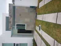 Se renta casa amueblada  zona Tec, coto c/ alberca en Zapopan, Jalisco