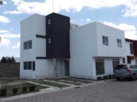 ATRÃS PZA SN DIEGO RENTA CASA AMPLIA CON JARDIN en Puebla, Puebla