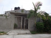 EXCELENTE CASA EN ESQUINA en JIUTEPEC, Morelos