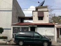 CASA EN VENTA EN EXCELENTE UBICACION EN ATASTA en VILLAHERMOSA, Tabasco