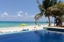 Depa frente al mar en el corazón de Playa del Carm en Solidaridad, Quintana Roo