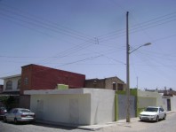 ESQUINA CASA GRANDE Y 2 LOCALES  RECIBO  CREDITOS  VEHICULOS en ZAPOPAN JALISCO MEXICO, Jalisco