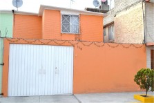 Casa 3 recamaras, garaje 2 carros, **Precio a trat en Nezahualcoyotl, Mexico