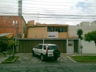 Venta Casa Prados Tepeyac con uso de suelo mixto en Zapopan, Jalisco
