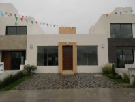 Casa nueva en un nivel frente a area verde. en Morelia, Michoacán de Ocampo