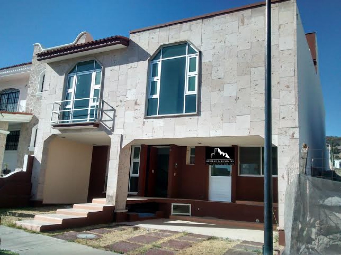 Casa en renta en Santa Anita, Tlajomulco de Zúñiga 15293 | Habítala