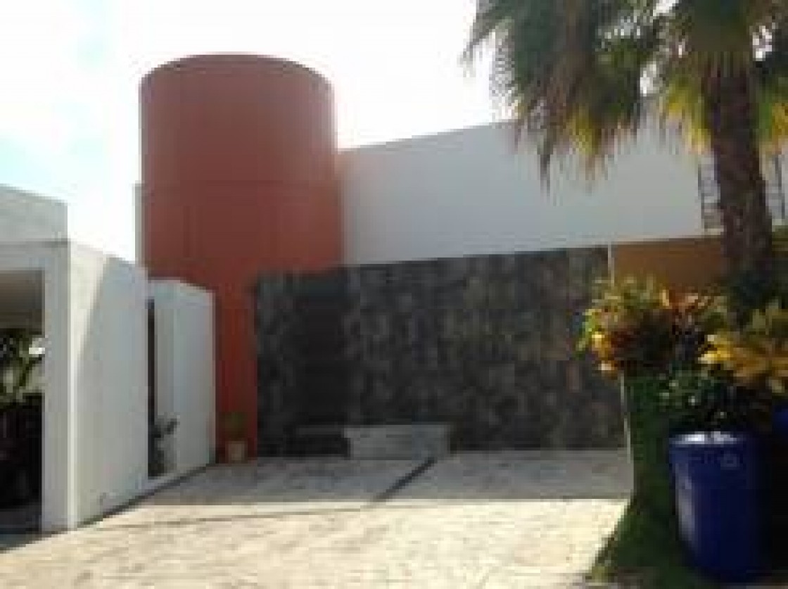 ¡PRECIOSA RESIDENCIA! Estilo Moderno en Cancún, Quintana Roo 