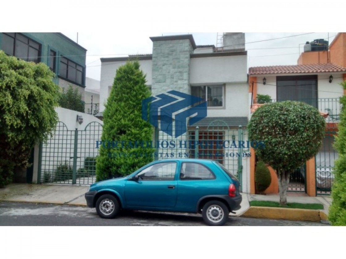 Excelente Casa en Lomas Estrella en Ciudad de México, Distrito Federal 