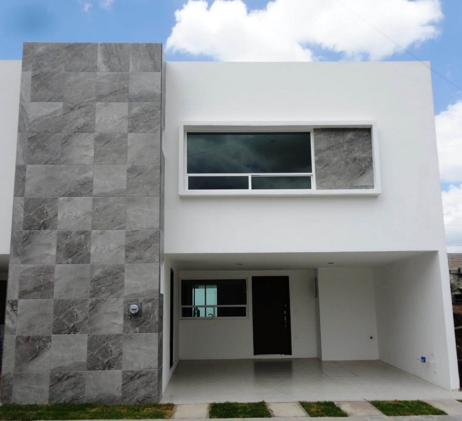 Rento casa nueva en fracci. atras de pza san Diego en San Pedro Cholula, Puebla 