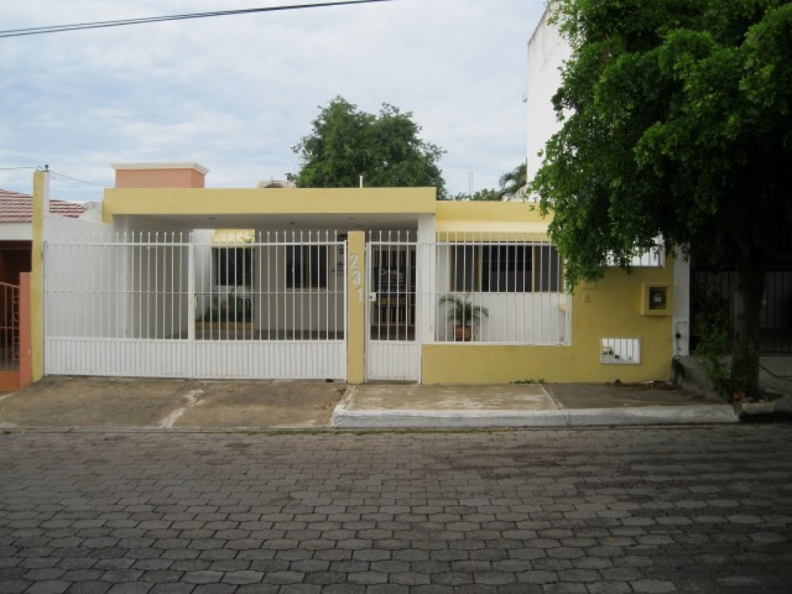 Casa en venta en Fracc. Lomas de Mazatlan, Mazatlan 7853 | Habítala