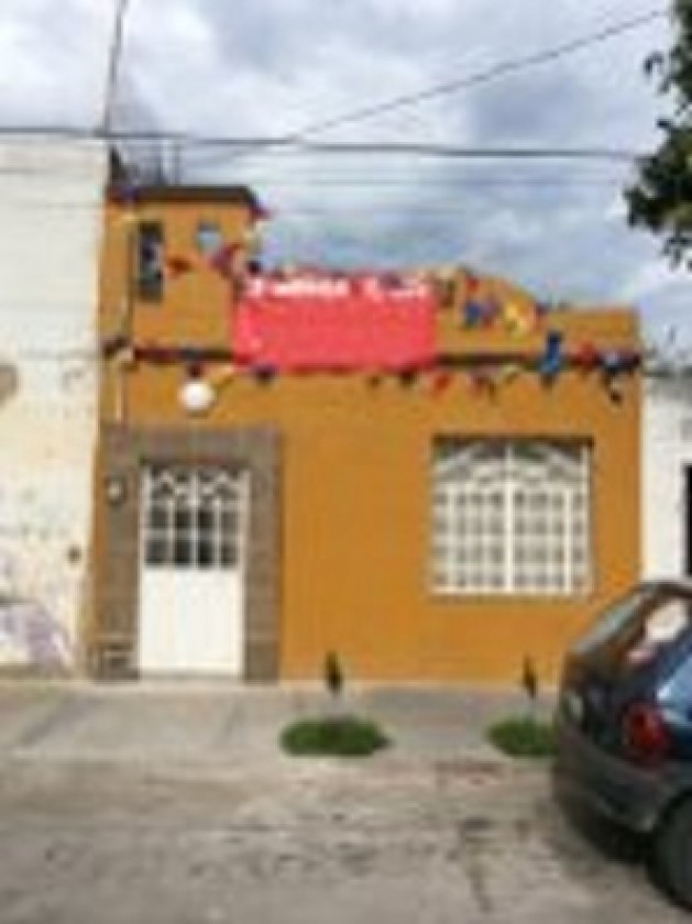 Casa en venta en Oblatos, Guadalajara 14374 | Habítala