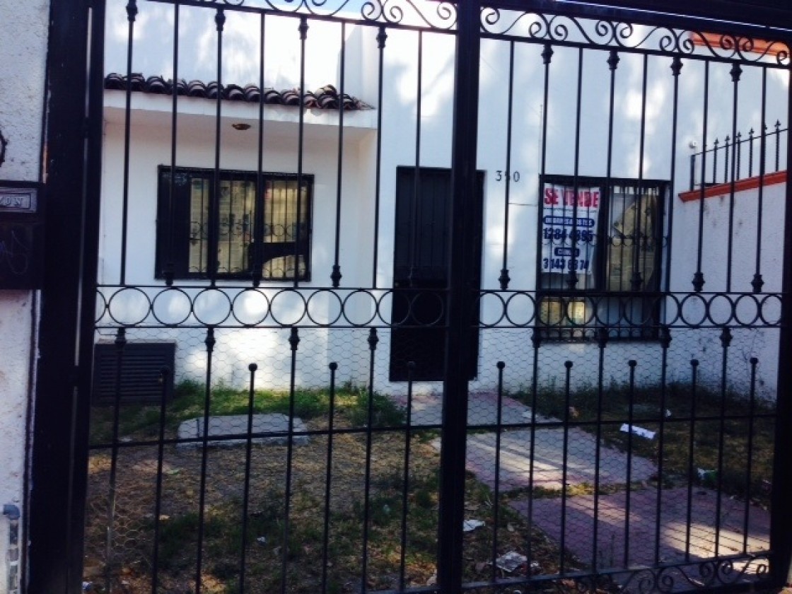 Casa en El Mante a una cuadra de López Matéos Sur en Zapopan, Jalisco 