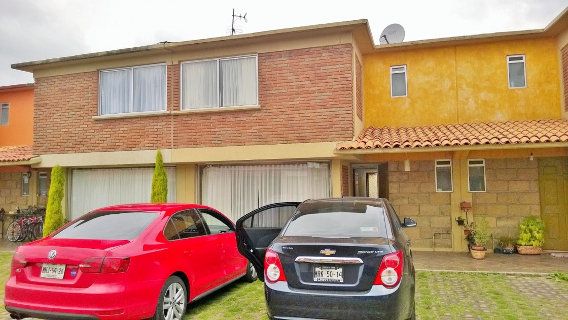 Casa en venta en San Felipe Tlalmimilolpan, Toluca 15037 | Habítala