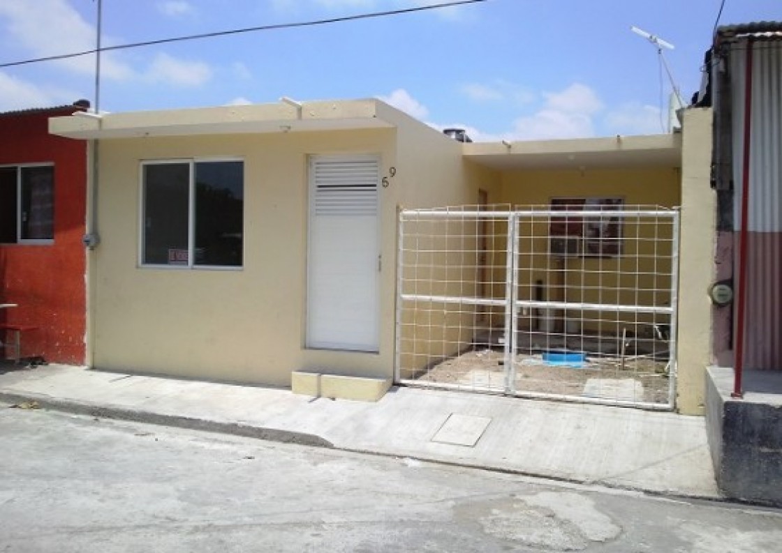 Casa en venta en Venustiano Carranza, Boca del RÍo 20269 | Habítala