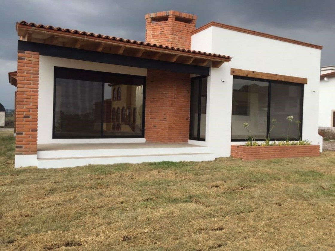 Hermosa casa nueva en Tequisquiapan en Tequisquiapan, Querétaro 