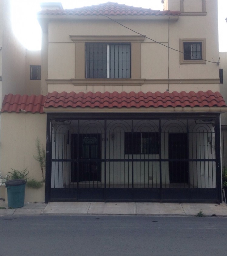 Casa en venta en Misión de las Cumbres, Monterrey 23810 | Habítala