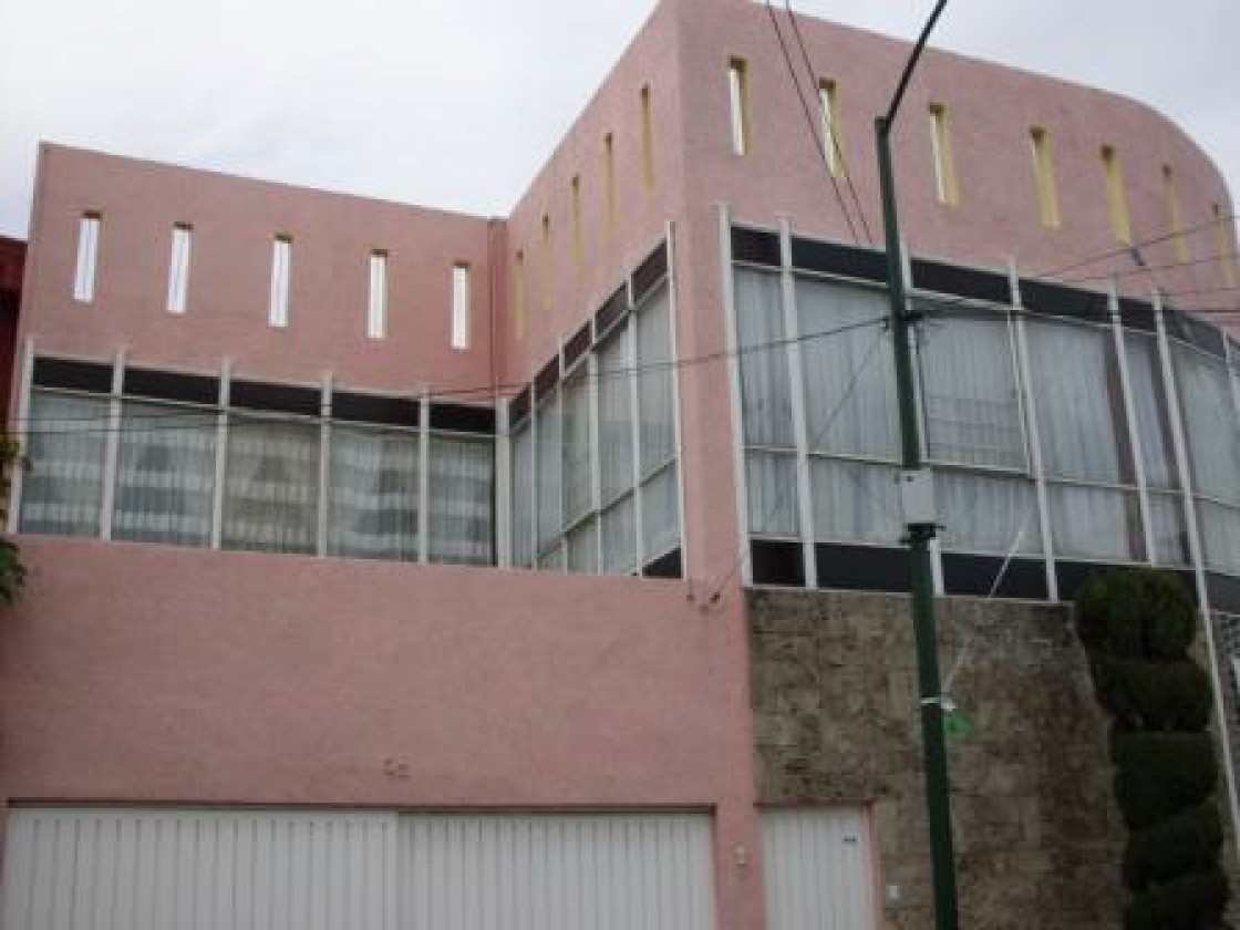 HERMOSA CASA EN LOS OLIVOS COYOACAN en Coyoacan, Distrito Federal 