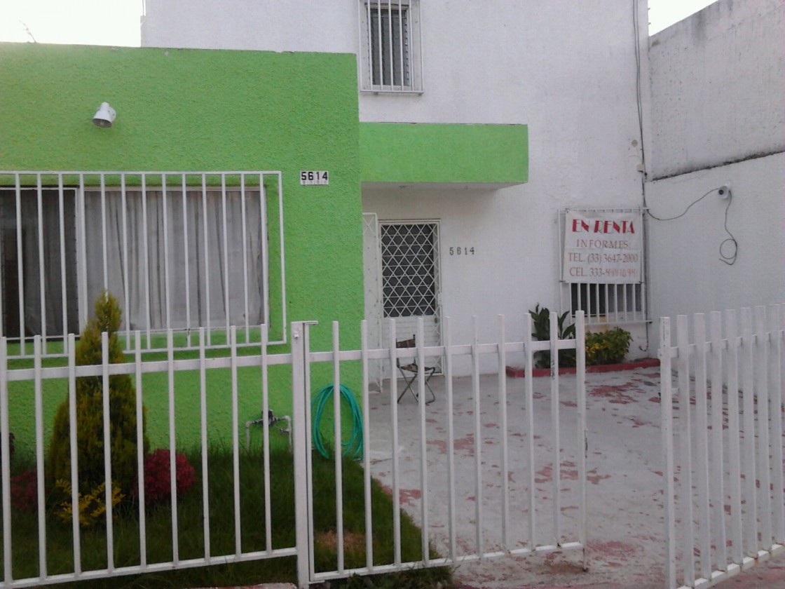 Casa en renta en Colinas de Las Águilas, Zapopan 27429 | Habítala